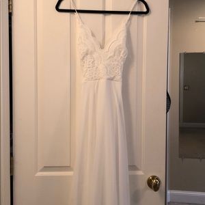 Lulu’s white prom dress with lace embroidery